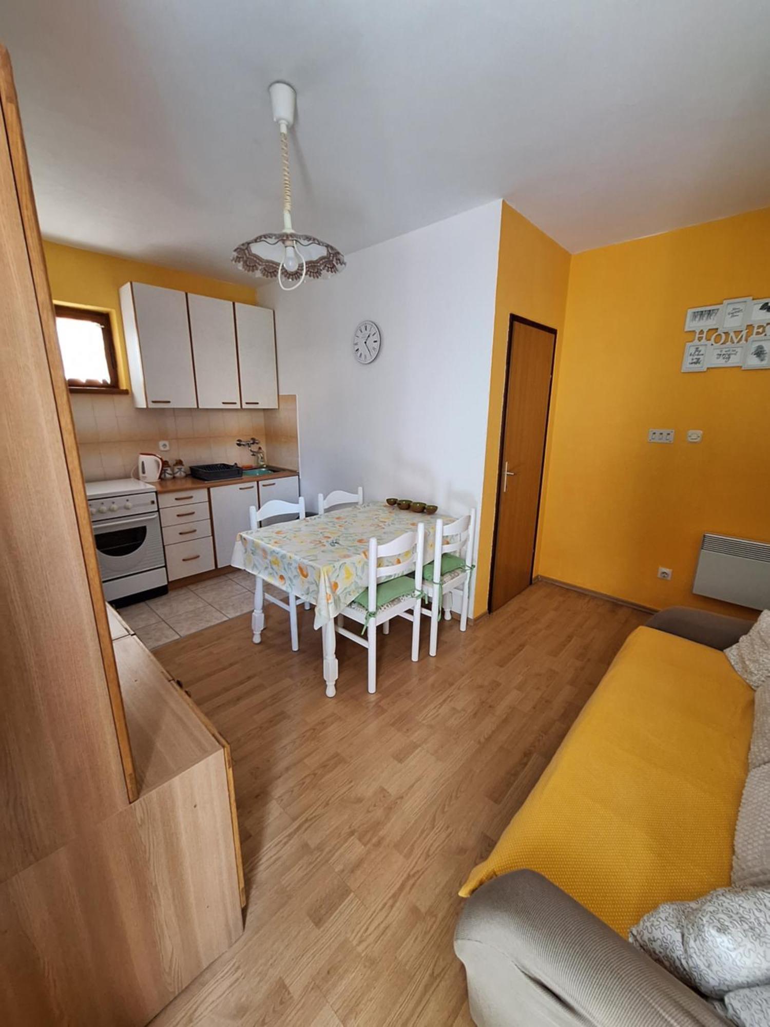 Apartma Eskinja *