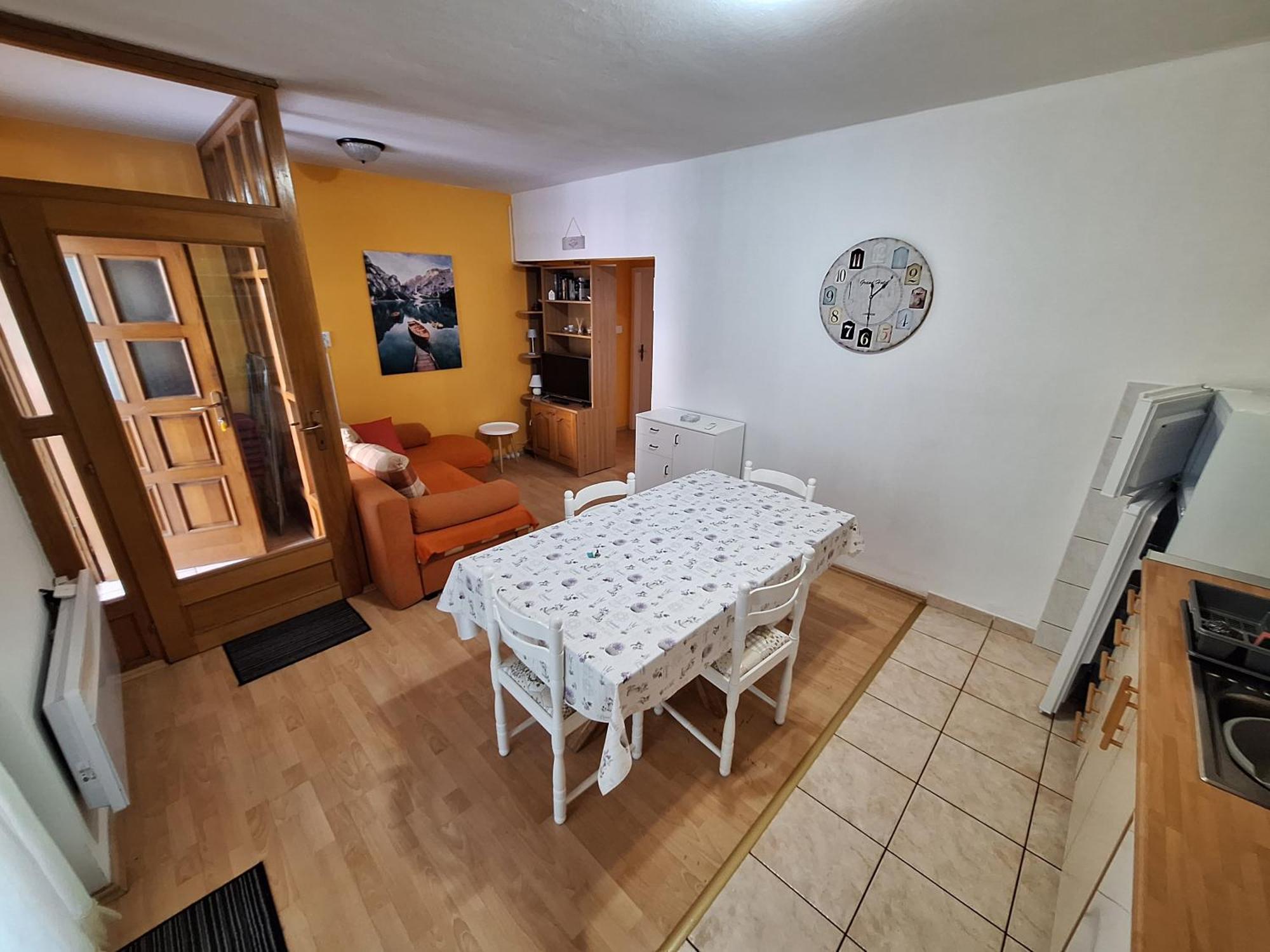 Apartma Eskinja *